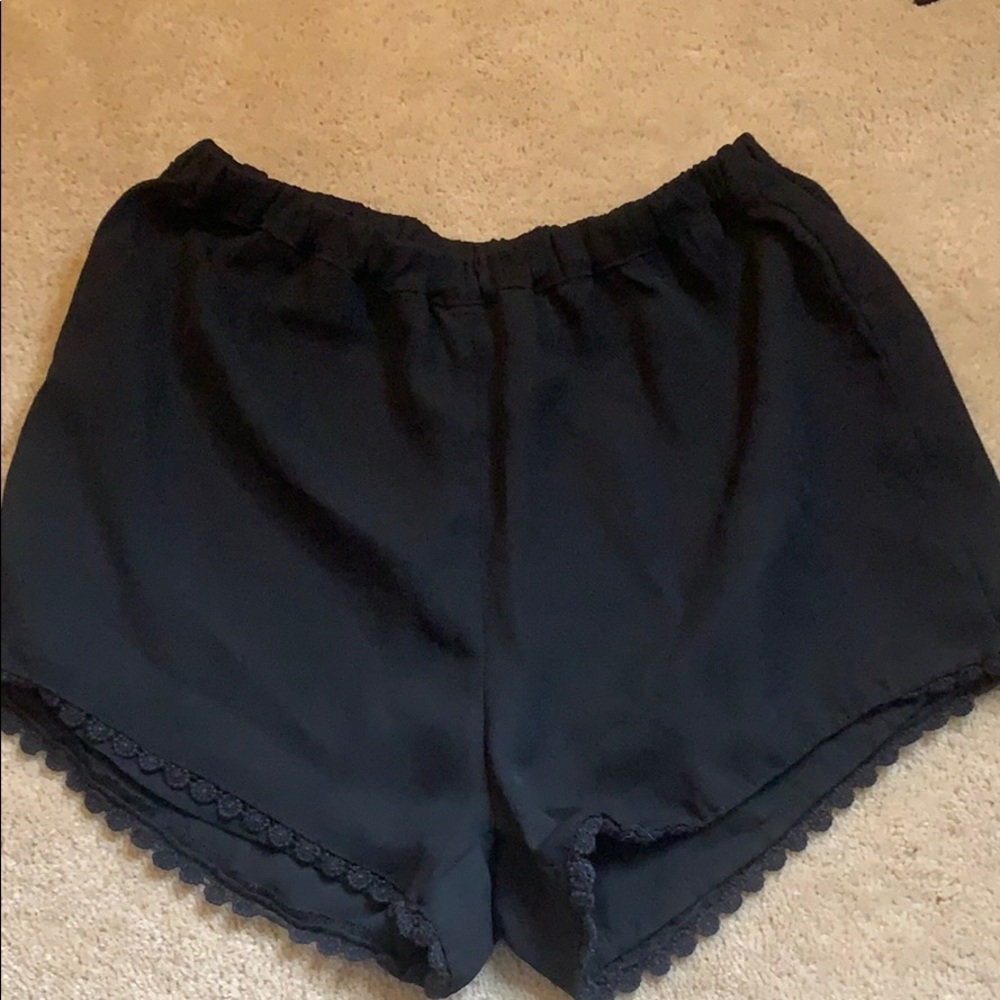 Brandy Melville flowy shorts